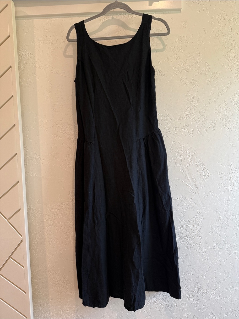 Classic Black Sleeveless Midi Dress with Low back size medium